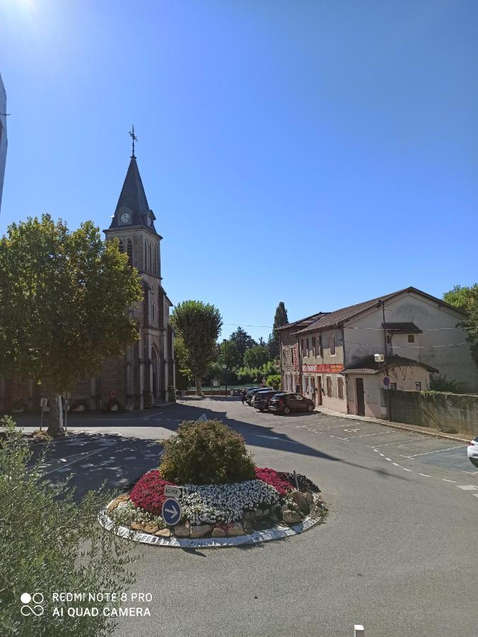 Hotel De La Place Loyettes Exterior foto